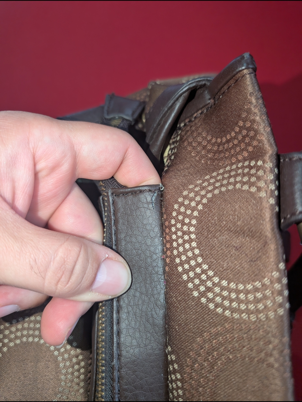 Purse Tote Shoulder Bag Dark Brown Trim Dotted C Coach Logo Design Decent Shape - Picture 13 of 13